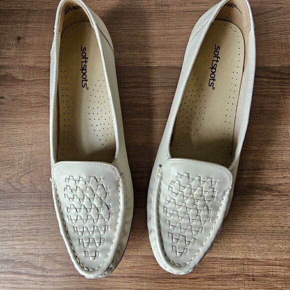NEVER WORN SOFT SPOTS BONE WHITE GENUINE LEATHER LOAFERS SIZE 9.5 & 10N - Picture 7 of 16